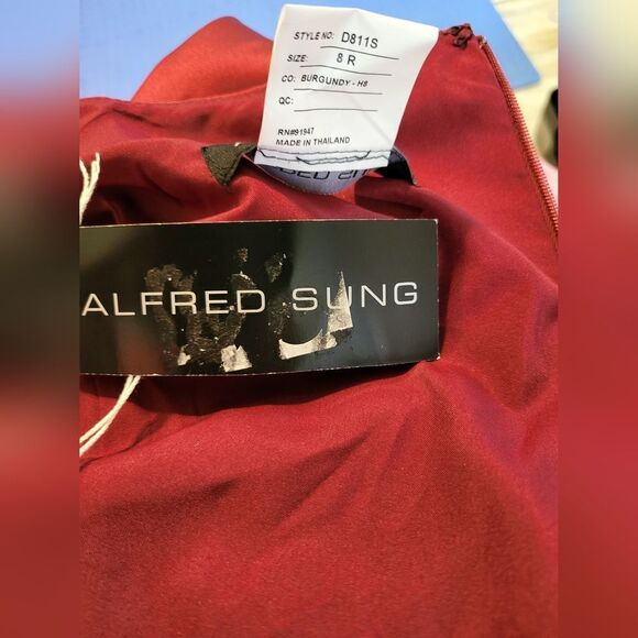 ALFRED SUNG Off-The-Shoulder Satin Gown NWT size 8-R Burgundy - Picture 6 of 6